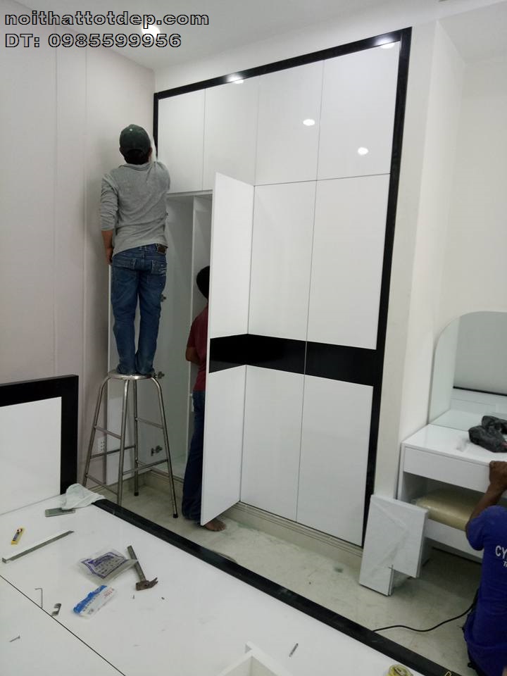 thi công nội thất phòng ngủ-với tông màu trắng đen